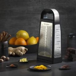 Microplane Turmreibe -Würze Verkäufe 2024 microplane turmreibe hero2 1080sq